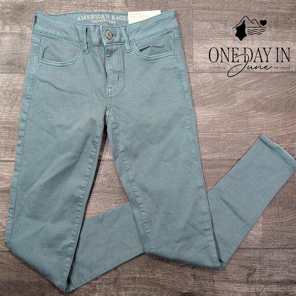 American Eagle Outfitters Denim - American Eagle Outfitters Super Stretch X Jegging Jeans Regular Green NWT Size 4